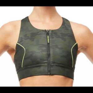 Good American Power zip sports bra in Camo